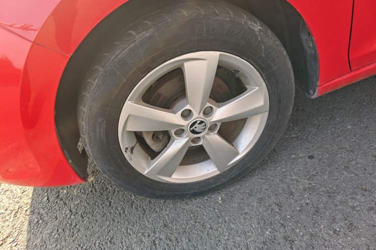 Used Skoda Rapid Spaceback 2016 Revised 1.6L Automatic Chuanxing Version