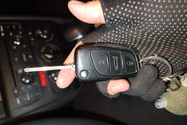 Used Citroen C4L 2014 1.8L Intelligent Drive Automatic Enjoyment Model