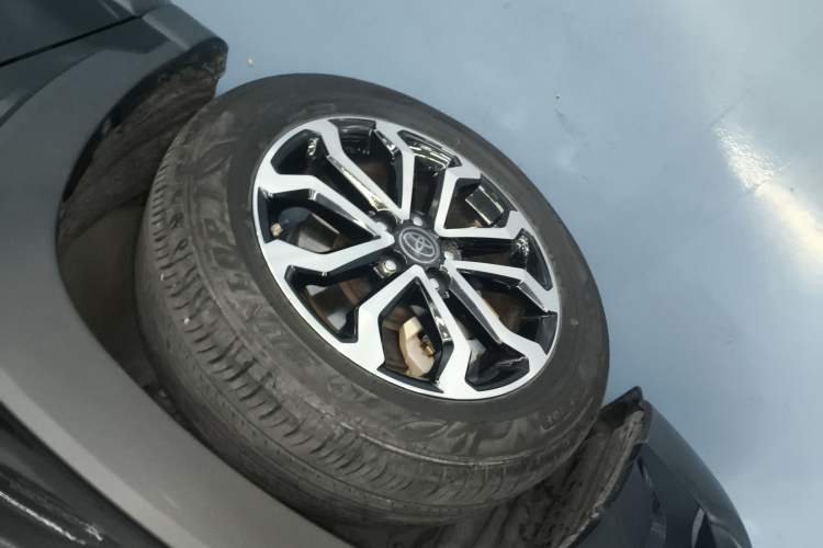 Used Toyota FRONTLANDER 2023 2.0L Smart Electric Hybrid Dual-Engine Deluxe Version