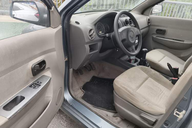 Used Wuling Hongguang 2013 1.5L Base Version
