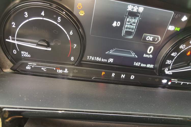 Used Lincoln Corsair 2020 2.0T Two-Wheel Drive Luxury Edition Odometer Close Up