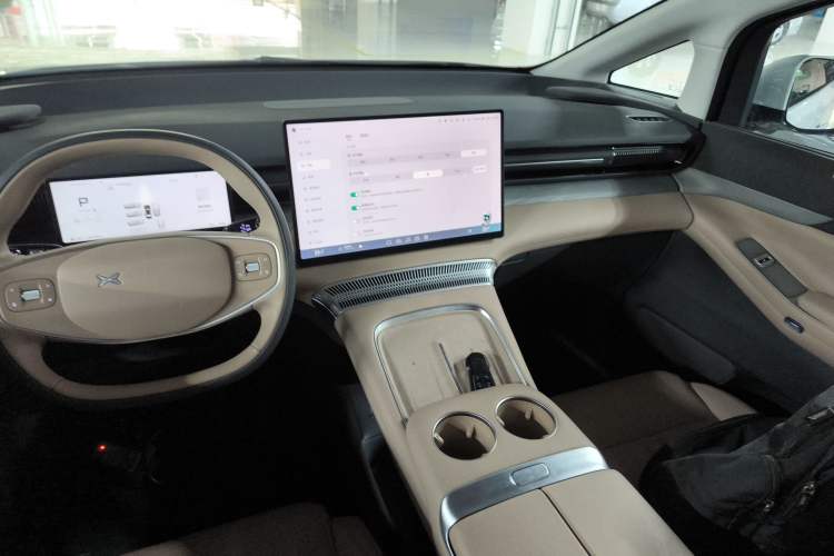 Used XPeng X9 2025 740 Ultra-Long Range Max