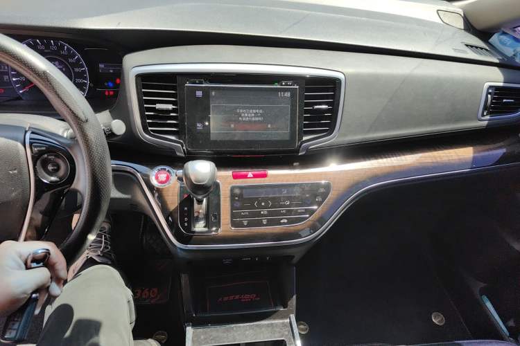 Used Honda Odyssey 2017 2.4L Smart Edition Audio And AC Panel