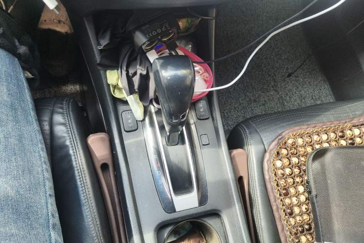 Used Honda Jade 2013 1.8L CVT Luxury Edition 5 seats