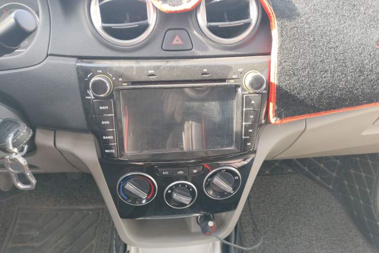 Used Changan Alsvin V3 2015 1.4L Manual Meiruan Model China V Standard
