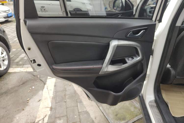 Used Chery Tiggo 5 2014 2.0L CVT Family Deluxe Edition