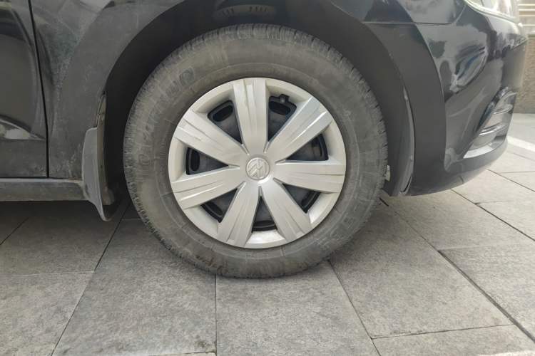 Used Volkswagen Jetta 2015 Value Edition 1.6L Manual Fashionable Style