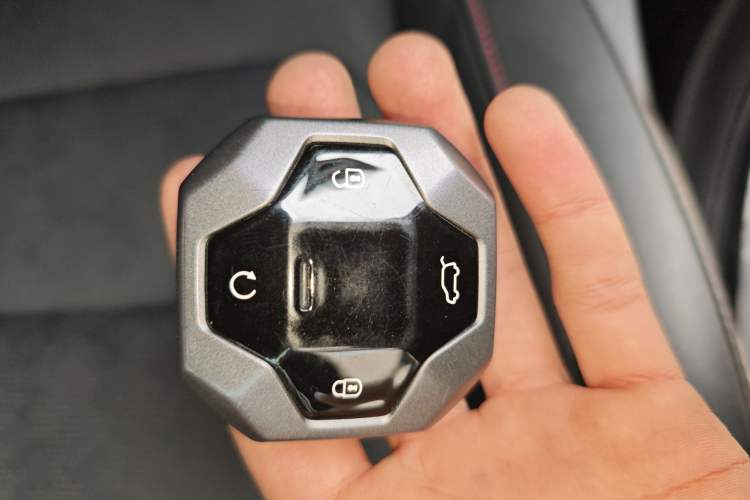 Used JETOUR Shanhai Traveler C-DM 2024 C-DM 208KM Mountain & Wilderness Edition