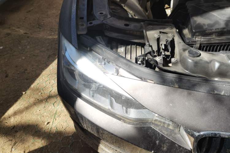 Used BMW 3 Series 2015 320Li Fashion Model Right Front Headlight