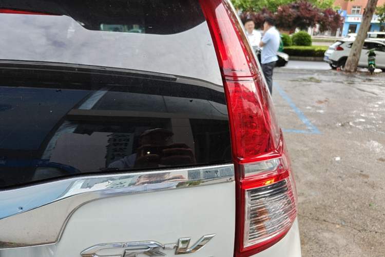 Used Honda CR-V 2015 2.4L two-wheel drive luxury version
