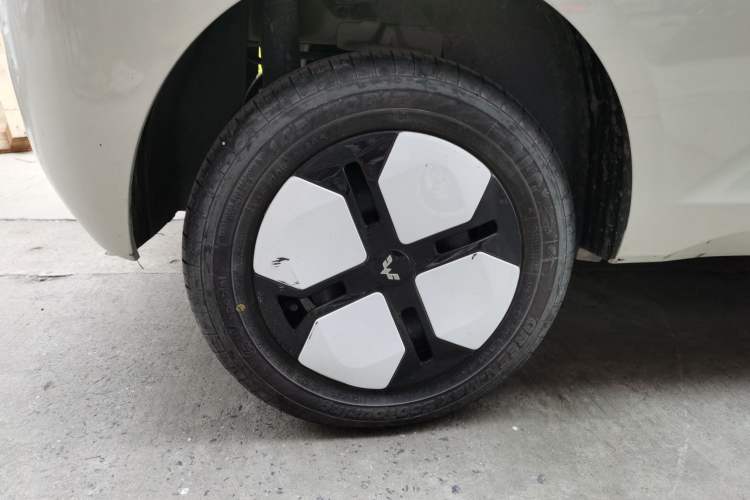 Used Wuling Hongguang MINIEV 2024 3rd Generation 215km Advanced Version
