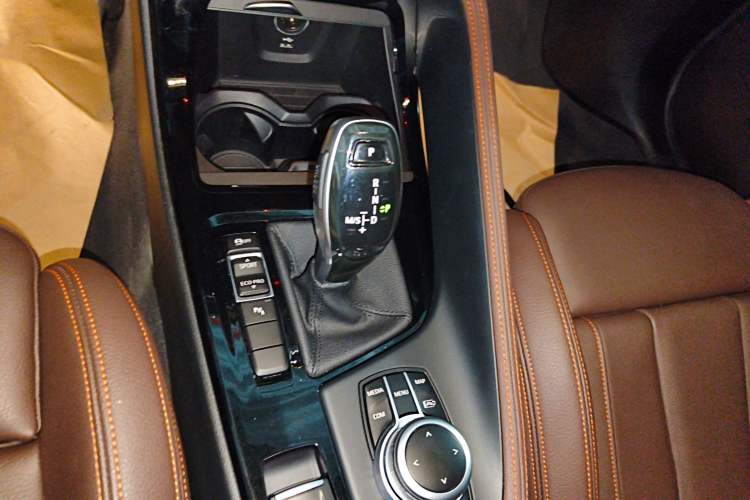 Used BMW X2 2021 sDrive25i Sport Edition Gear Lever