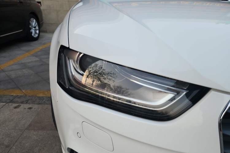 Used Audi A4L 2015 35 TFSI Automatic Comfort Model
