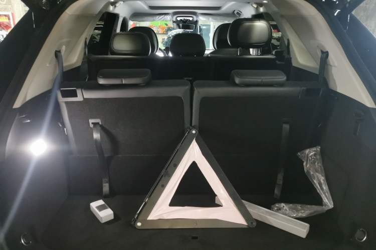 Used Chery Fengyun T9 2025 120 Long-Range Luxury Version 7 Seats Lithium Iron Phosphate Trunk