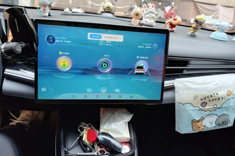 Used BYD Seal 2022 550 km Standard Range Rear-Wheel Drive Elite Version Audio And AC Panel