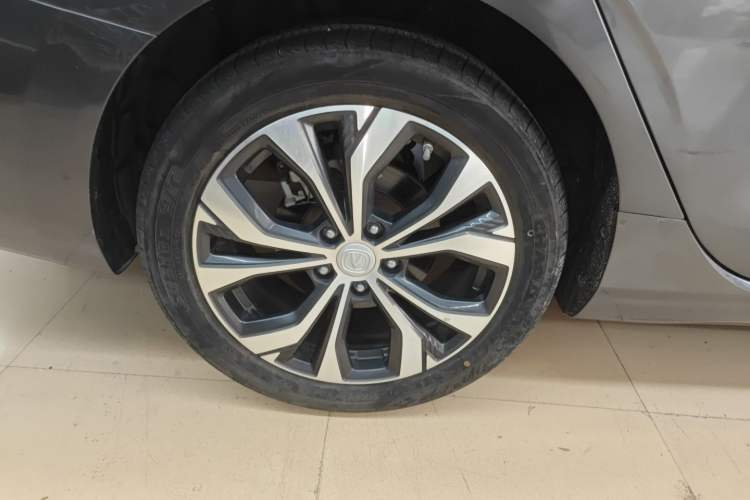 Used CHANGAN Eado 2021 PLUS Blue Whale NE 1.4T GDI DCT Flagship Model Exterior 5