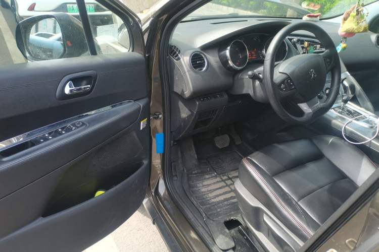 Used Peugeot 3008 2016 1.6THP Automatic Classic Edition Driver Seat