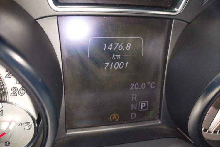 Used Mercedes-Benz GLA 2015 GLA 220 4MATIC Luxury Model
