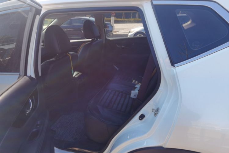 Used Nissan X-Trail 2020 2.5L XL CVT 4WD SmartConnect Advanced Edition Left Rear Seat