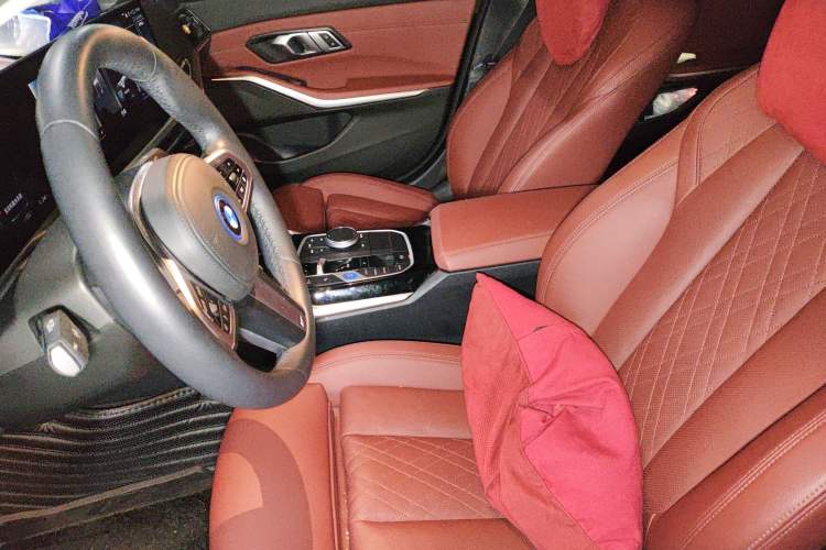 Used BMW i3 2022 eDrive 35 L
