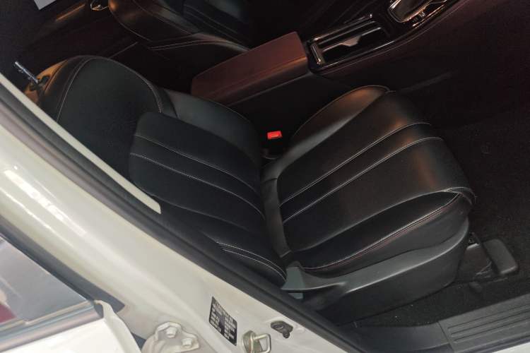 Used GAC Trumpchi M6 2023 PRO 270T DCT Luxury Edition Right Front Seat