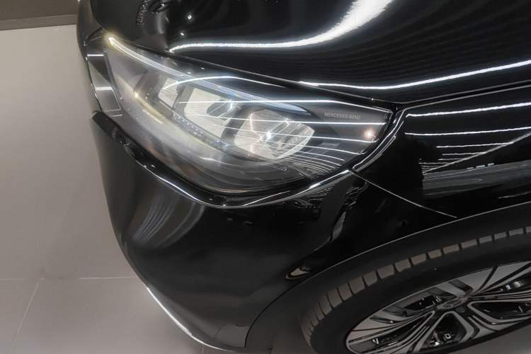 Used Mercedes-Benz EQE SUV 2024 500 4MATIC Luxury Edition Left Front Headlight