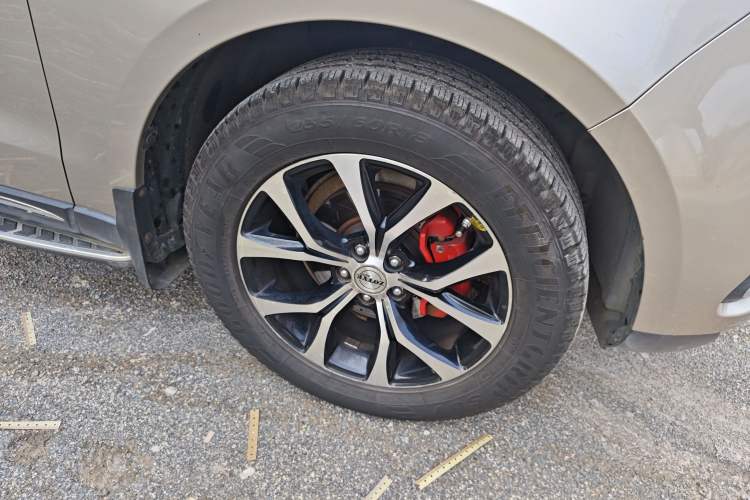 Used Zotye T600 2016 Sport Edition 2.0T DCT Prestige Model Right Front Wheel Hub