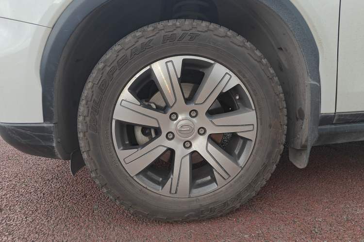 Used GAC Trumpchi GS7 2017 320T Two-Wheel-Drive Luxury Smart Connectivity Model
