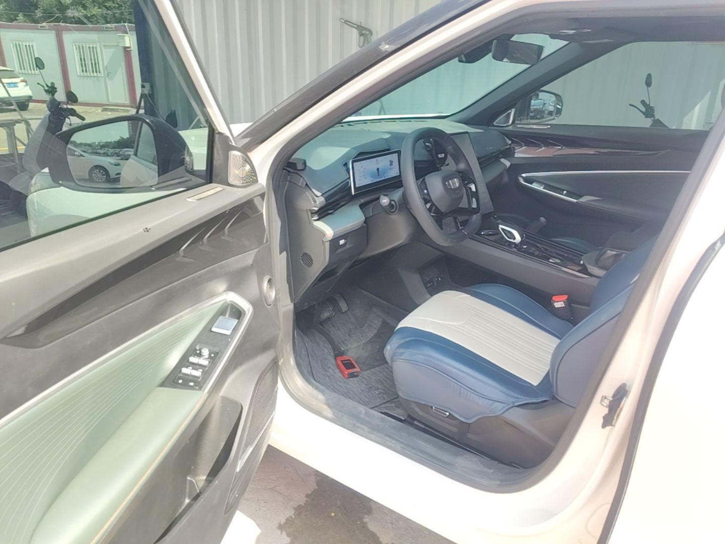 Geely Auto Emgrand X7 Sport 2024 1.5TD Smart Connect+ — снимка 18