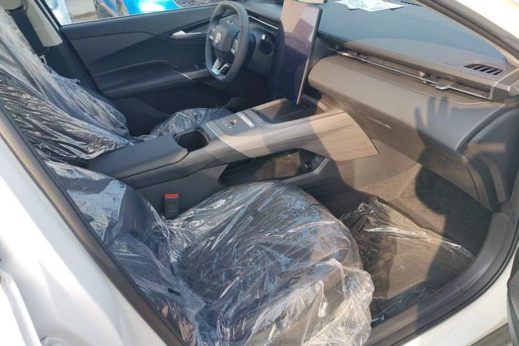 Used Changan Eado PHEV 2025 Smart New Blue Whale 145KM Battleship Edition