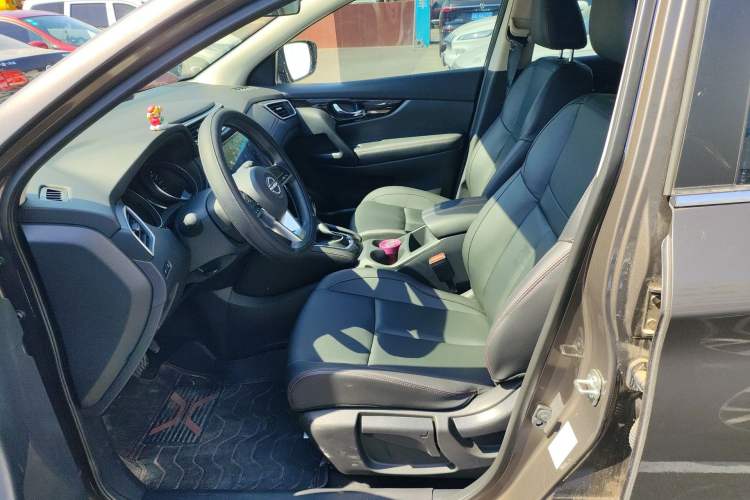 Used Nissan Qashqai 2023 Classic 2.0L CVT XV Comfort Edition
