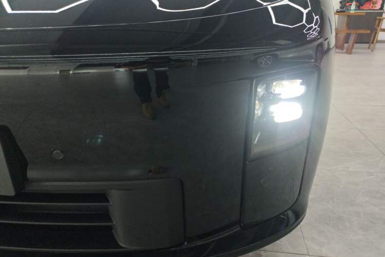 Used Li Auto i6 2025 Model Two-Wheel-Drive Standard Type Left Front Headlight