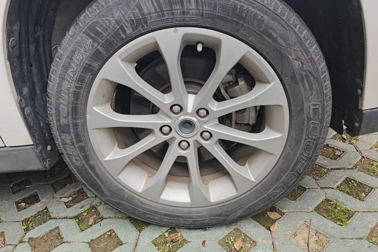 Used Haval H2 2017 Blue Label 1.5T Manual Two-Wheel Drive Luxury Model
