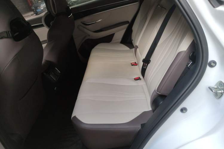 Used BYD Song PLUS New Energy 2025 DM-i Smart Drive 112KM Prestige Model
