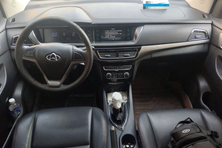 Used CHANGAN KAICHENG Oushang A600 2016 1.5L Manual Elite 7-Seater Center Console
