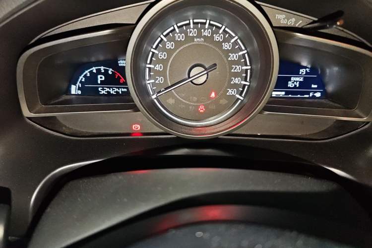 Used Mazda 3 Axela 2019 Cloud-Controlled Sedan 1.5L Automatic Luxury Model China VI Standard