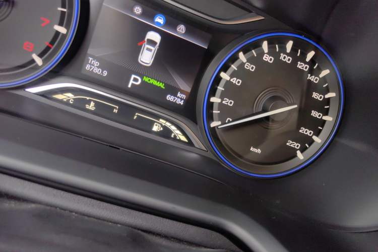 Used GAC Trumpchi GS3 2017 200T Automatic Luxury Edition Odometer Close Up