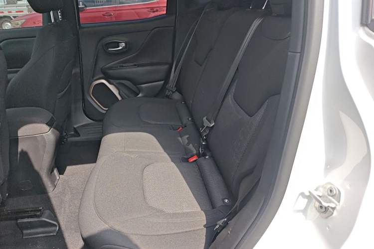 Used Jeep Renegade 2017 180T Automatic Jingneng Edition
