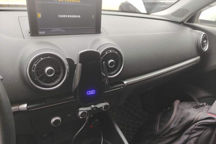 Used Audi A3 2017 Limousine 35 TFSI Ambition Edition Audio And AC Panel