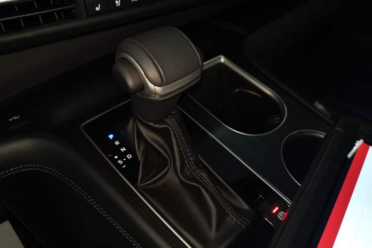 Used Toyota Sienna 2024 2.5L Hybrid Four-Wheel Drive Prestige Edition