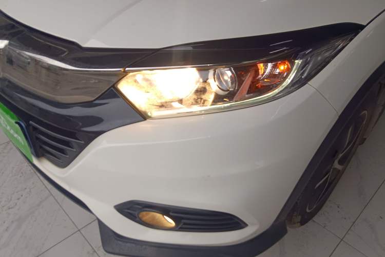 Used Honda Vezel 2020 1.5L CVT Pioneer Edition
