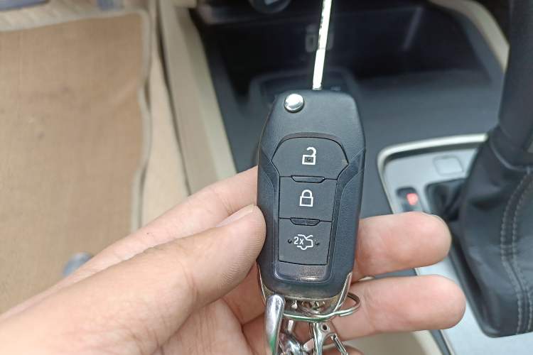 Used Ford Everest 2017 2.0T Gasoline Automatic 4x4 Luxury Edition 7 Seats