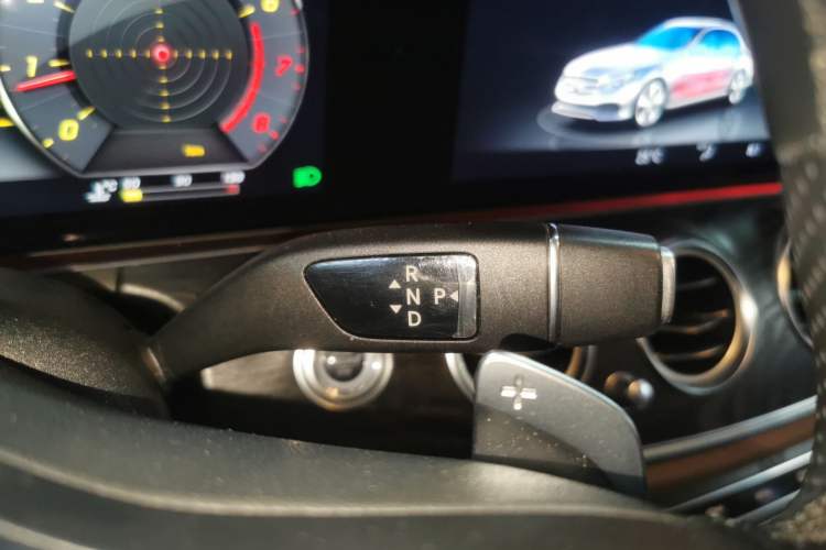 Used Mercedes-Benz E-Class 2019 E 200 L Sport Edition Gear Lever