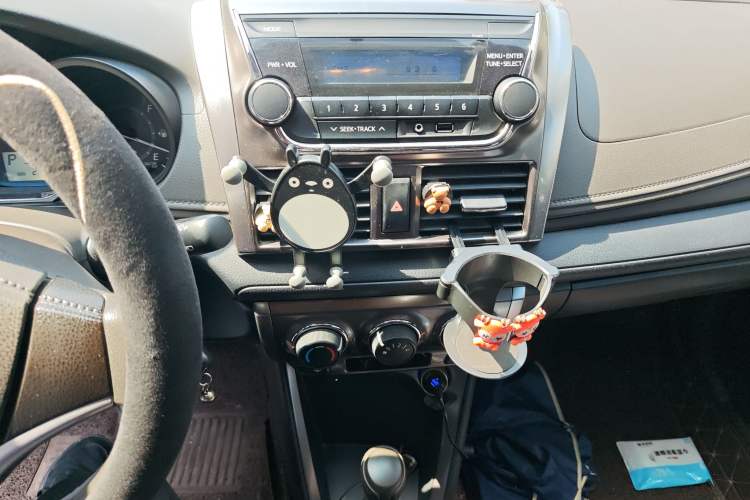 Used Toyota YARiS L Zhi Xuan 2015 1.5E Automatic Charm Edition