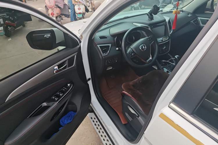 Used CHANGAN CS75 2017 Shangkui Edition 1.5T Manual Fengxiang Model