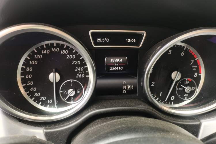 Used Mercedes-Benz M-Class 2014 ML 320 4MATIC
