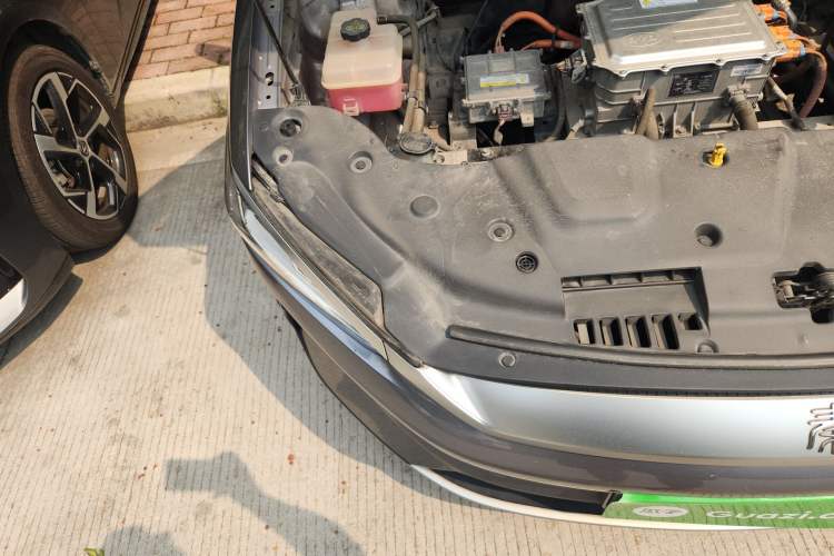 Used BYD Qin PLUS 2021 EV 400KM Leading Comfort Edition Right Front Headlight