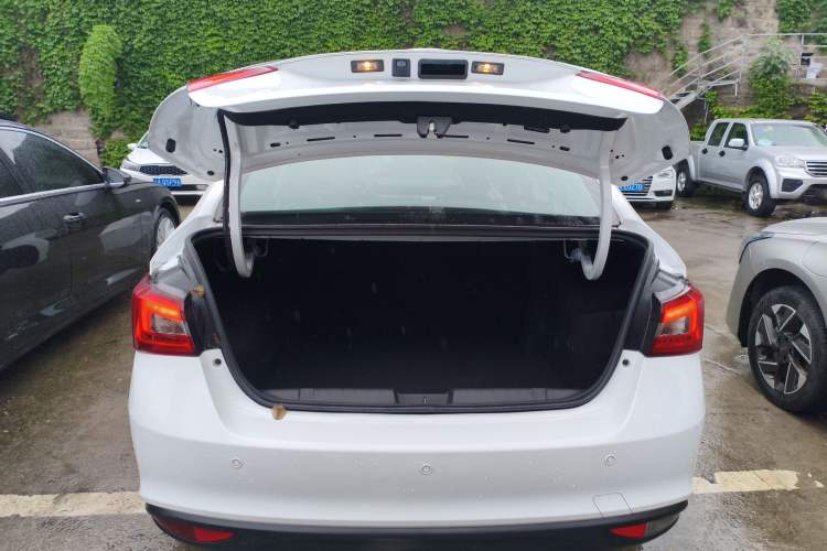 Used Chery New Energy Arrizo e 2024 405km Travel Edition Trunk