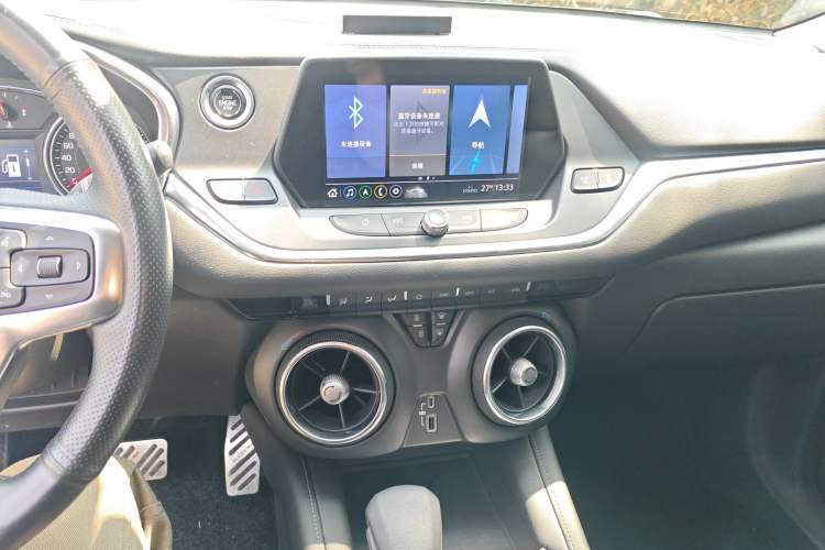 Used Chevrolet Blazer 2020 650T 7-Seater Luxury Edition Audio And AC Panel