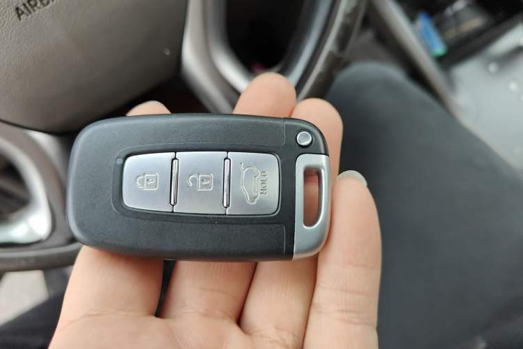 Used Hyundai ix35 2010 2.0L Automatic Two-Wheel Drive Elite Edition GLS Vehicle Key
